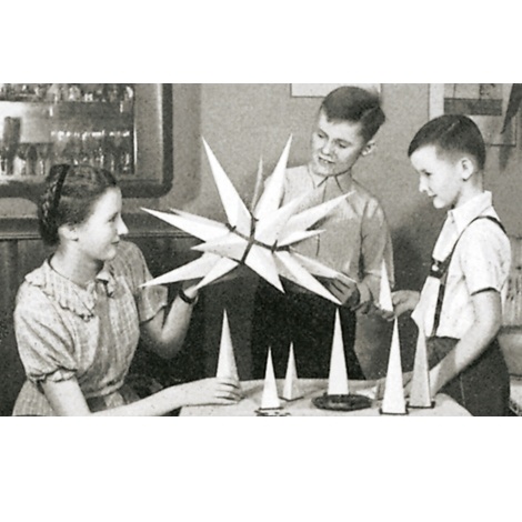 Montage eines Herrnhuter Stern in 68 cm inkl. Aufbewahrungskarton